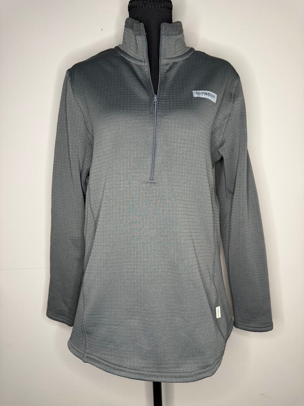Magellan Outdoors Women’s Gray Textured Quarter Zip Pullover Long Sleeve Large